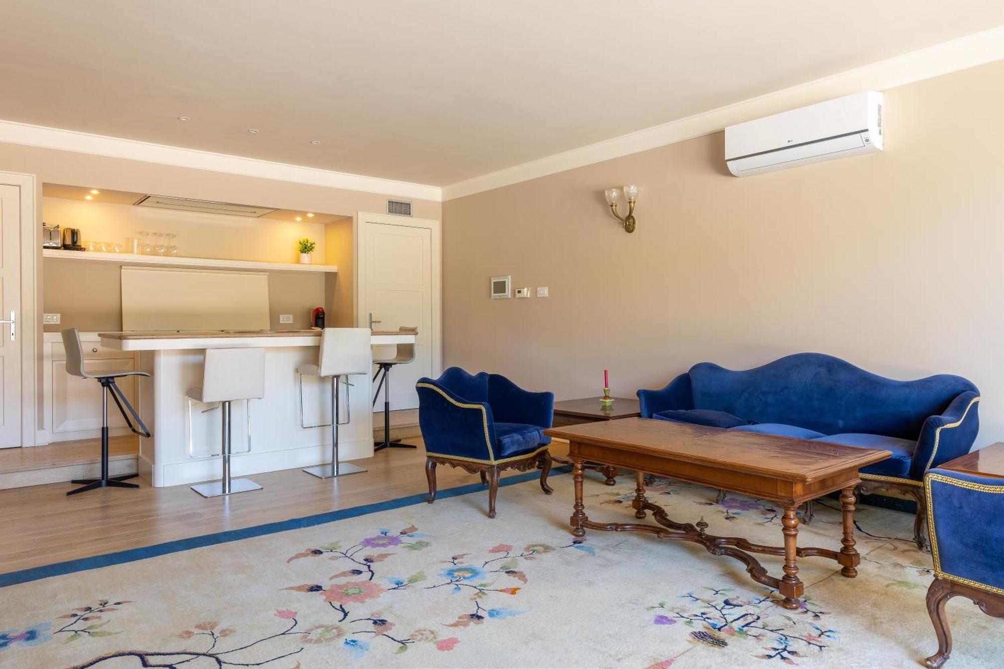 Exclusive Perugia Getaway - Apartments With Shared Pool & Parking Exterior photo